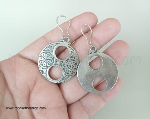 Kuchi Carved Earrings - Image 3