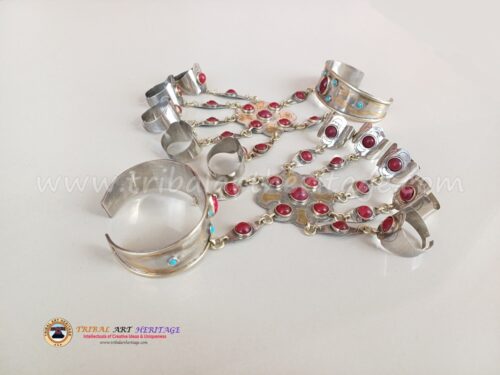 Tribal Turkman Finger Bracelet - Image 2
