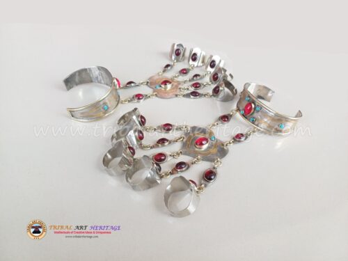 Tribal Turkman Finger Bracelet - Image 4