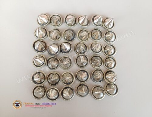 Kuchi Small Spike Buttons