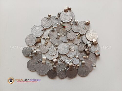 Kuchi Vintage Mix Size Coins