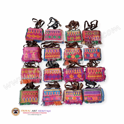 Kuchi Vintage Embroidery Shoulder Bag - Image 2