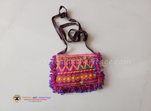 Kuchi Vintage Embroidery Shoulder Bag - Image 4